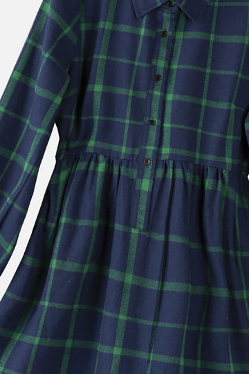 Vestidos a cuadros verde oscuro y camiseta de manga larga Conjuntos familiares a juego